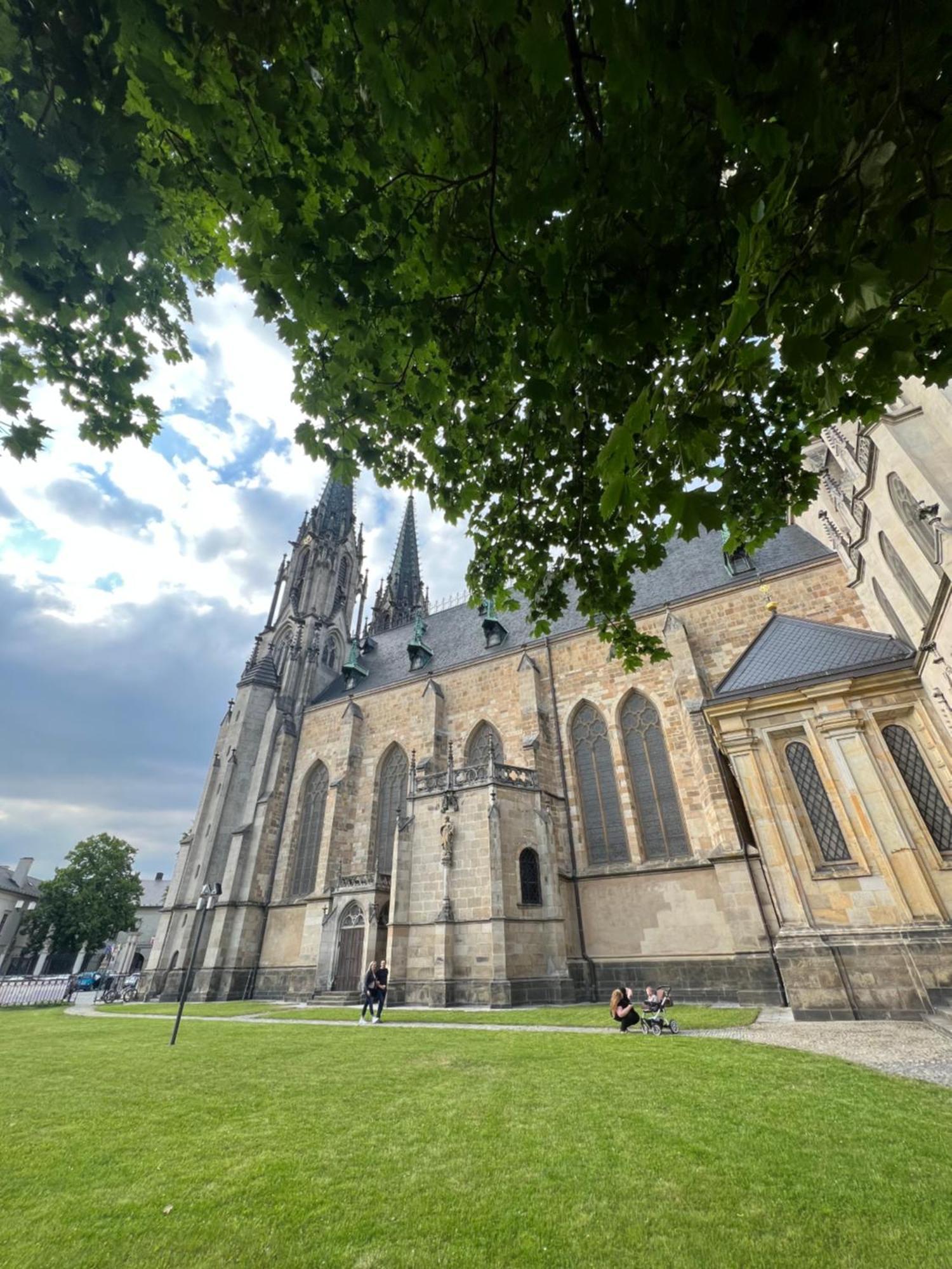 Pension Moravia Оломоуц Экстерьер фото